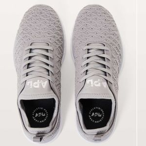 APL gray techloom phantom sneakers sz 7